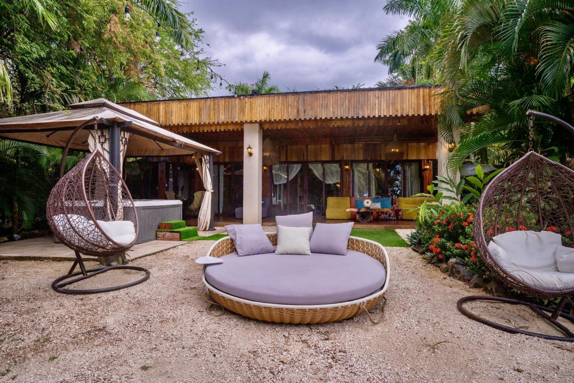 Ocho Artisan Bungalows (Adults Only) Тамариндо Екстериор снимка