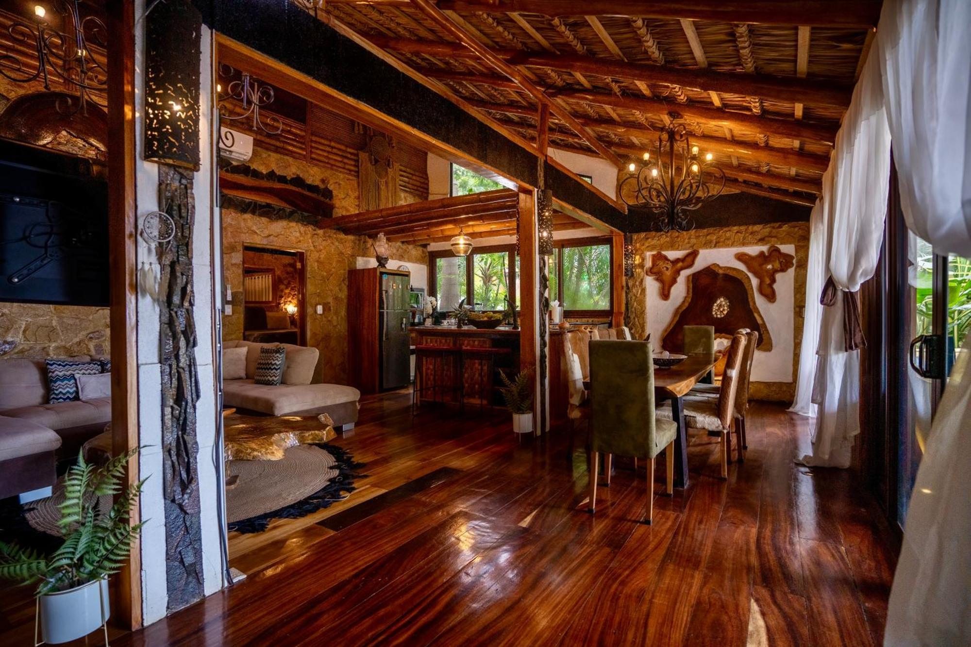 Ocho Artisan Bungalows (Adults Only) Тамариндо Екстериор снимка