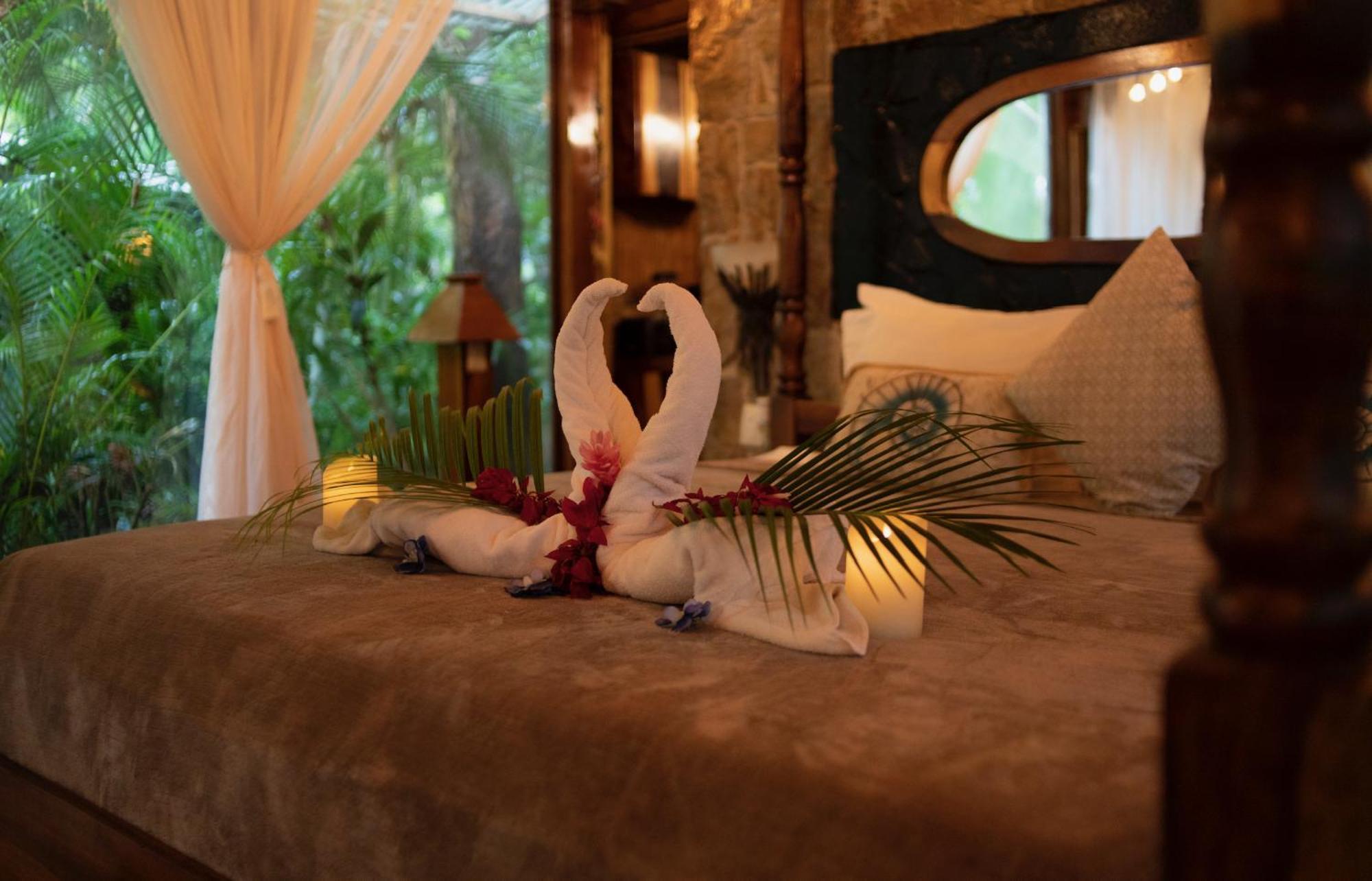 Ocho Artisan Bungalows (Adults Only) Тамариндо Екстериор снимка