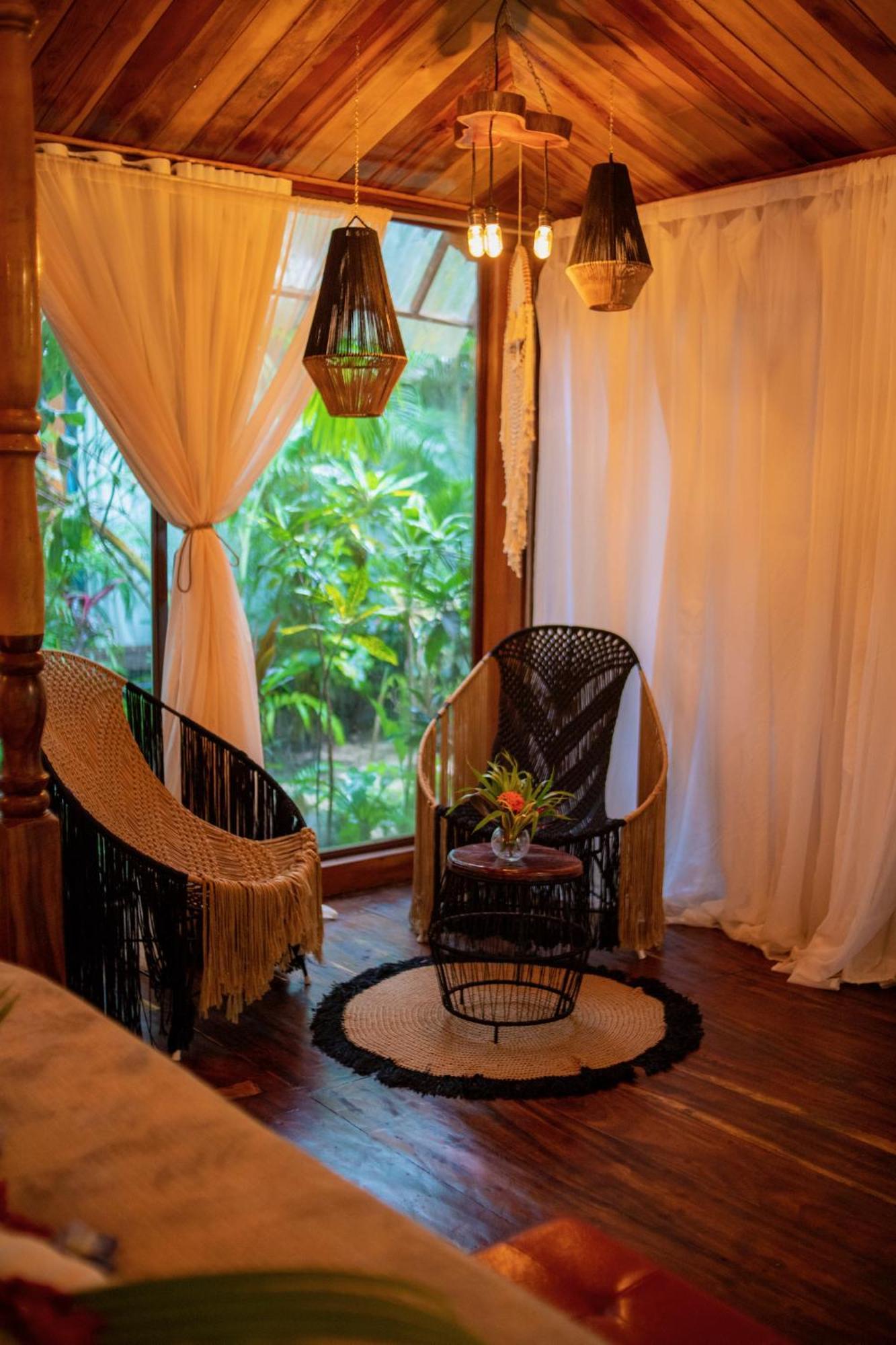 Ocho Artisan Bungalows (Adults Only) Тамариндо Екстериор снимка